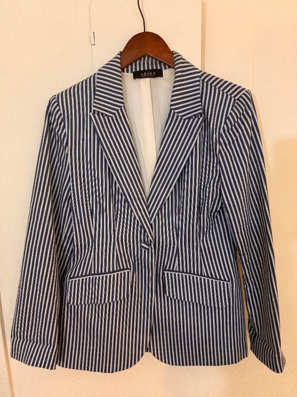 New stripped suit with shorts